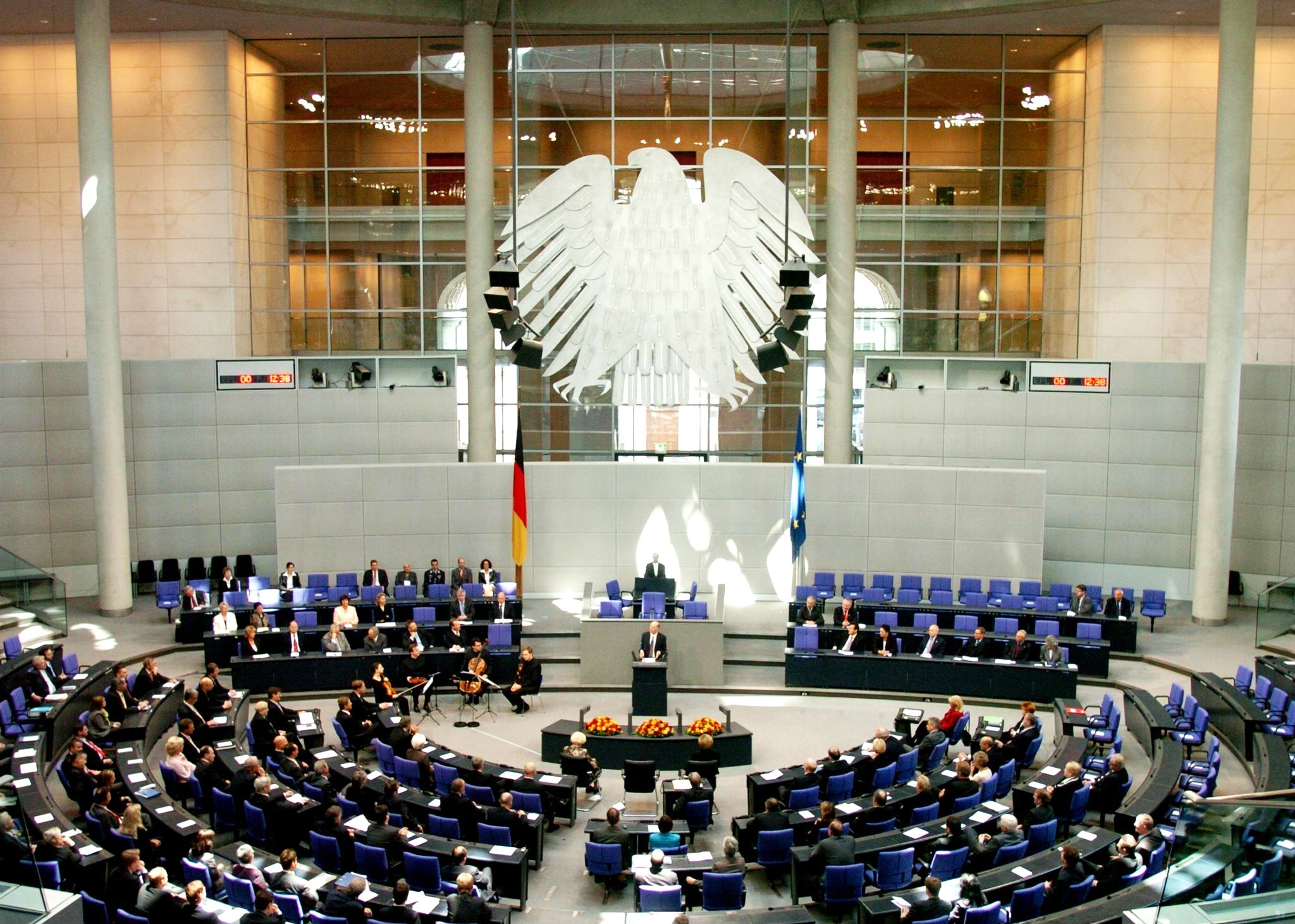http://bethnahrin.de/wp-content/uploads/2012/04/Deutscher-Bundestag.jpg